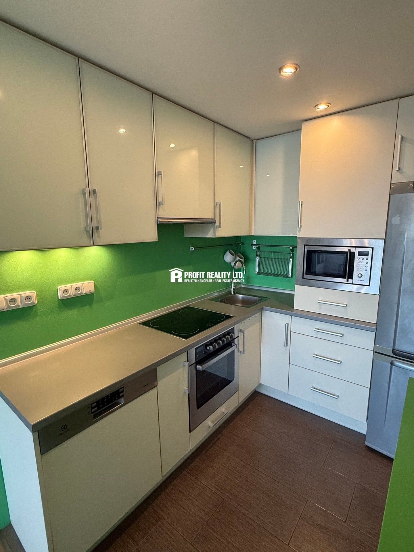 Prodej bytu 2+kk 44 m² - foto 2