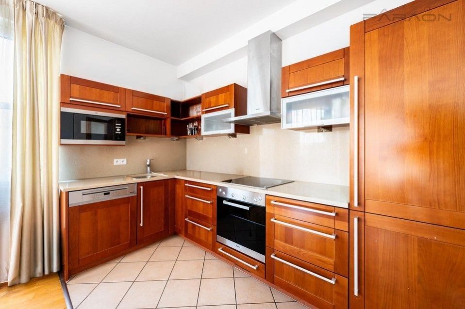 Pronájem bytu 3+kk 96 m² - foto 4