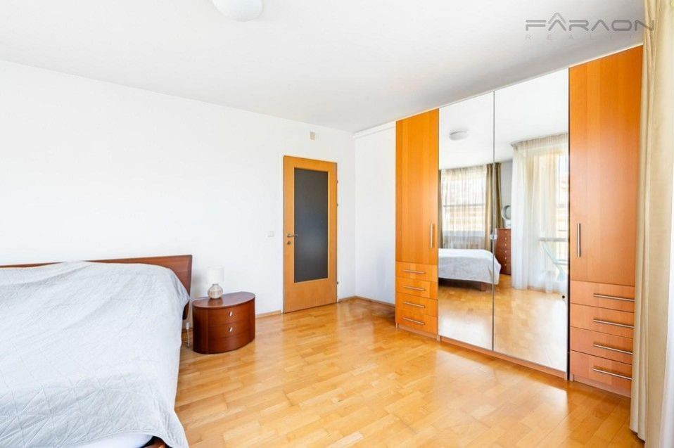 Pronájem bytu 3+kk 96 m² - foto 7