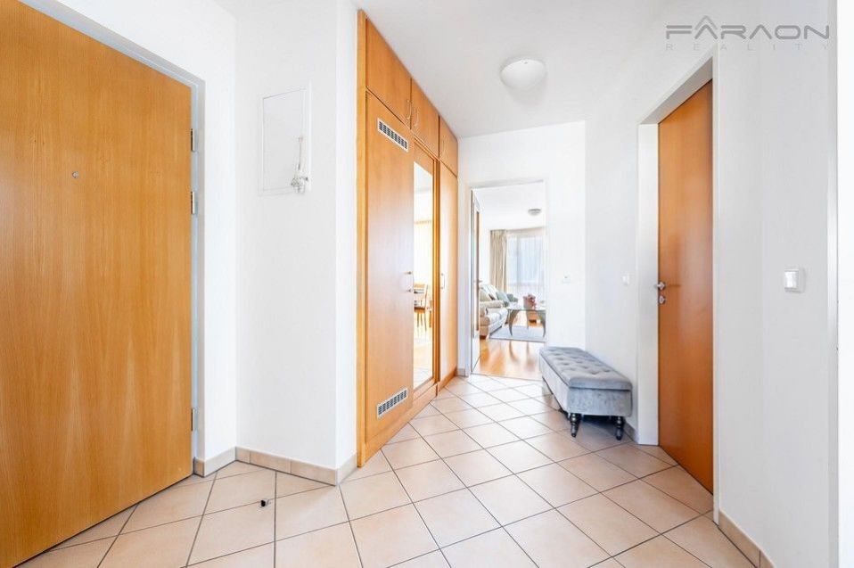 Pronájem bytu 3+kk 96 m² - foto 8