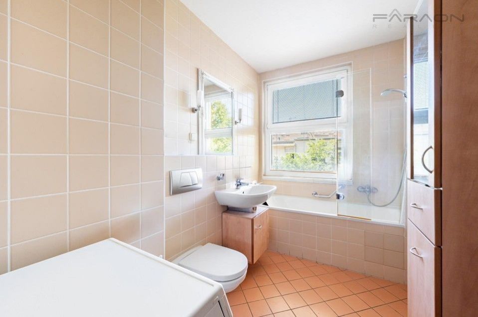 Pronájem bytu 3+kk 96 m² - foto 9
