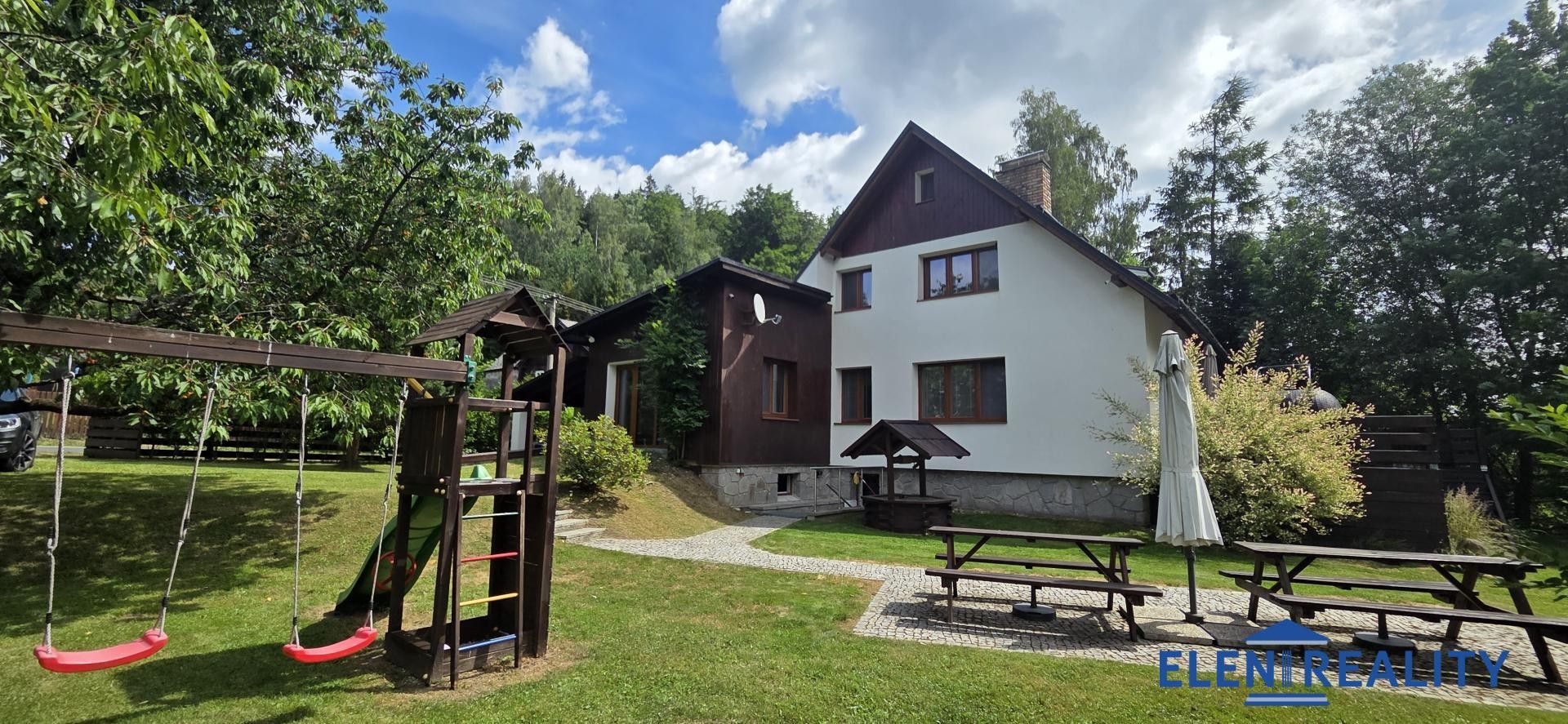 Prodej komerčního prostoru 320 m² - foto 2