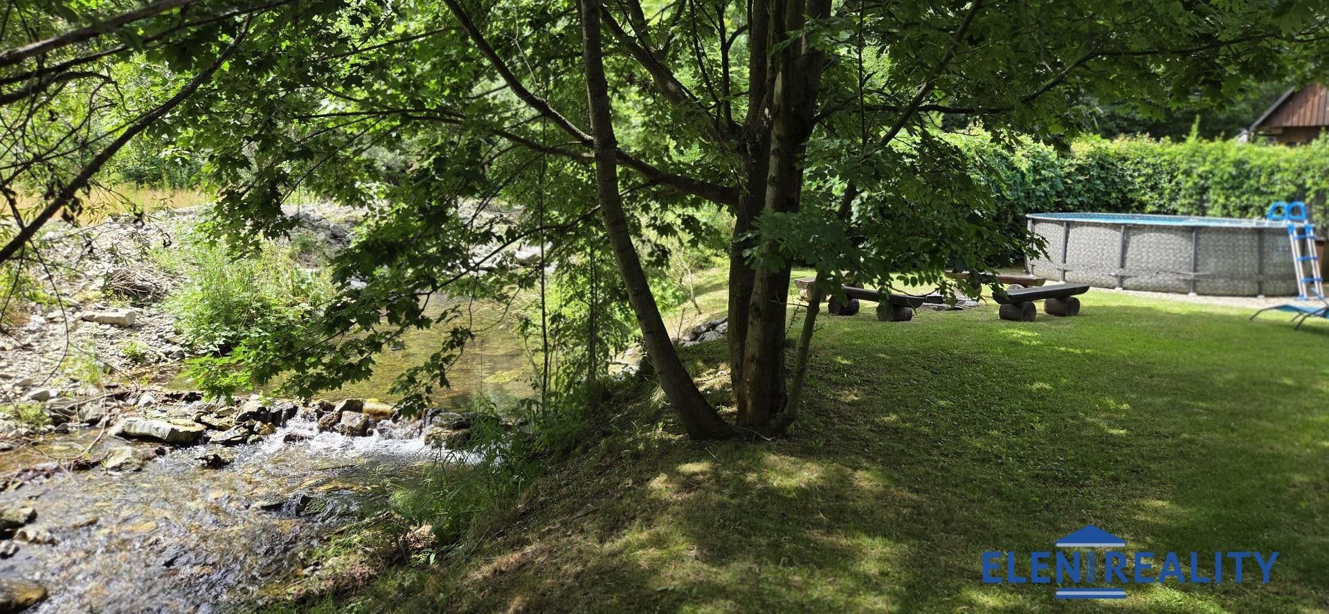 Prodej komerčního prostoru 320 m² - foto 12