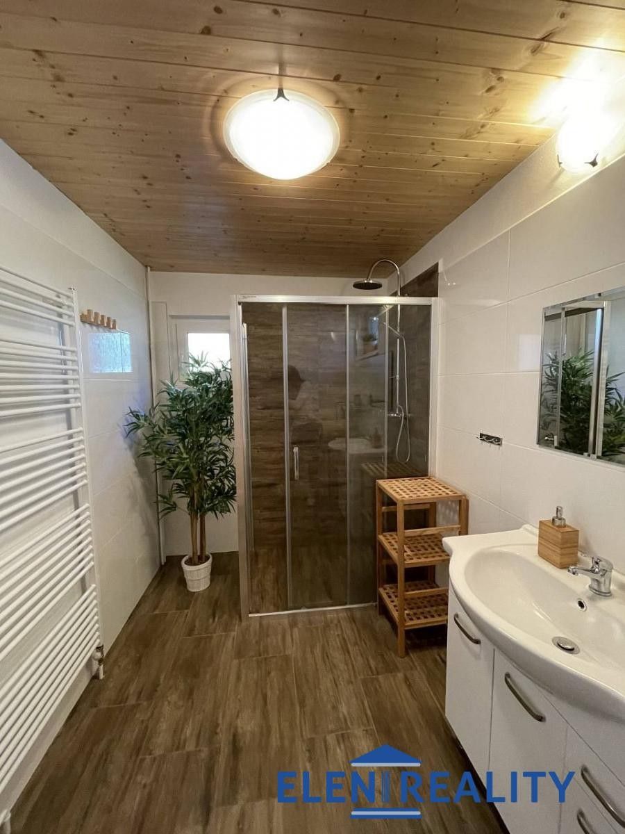 Prodej komerčního prostoru 320 m² - foto 25