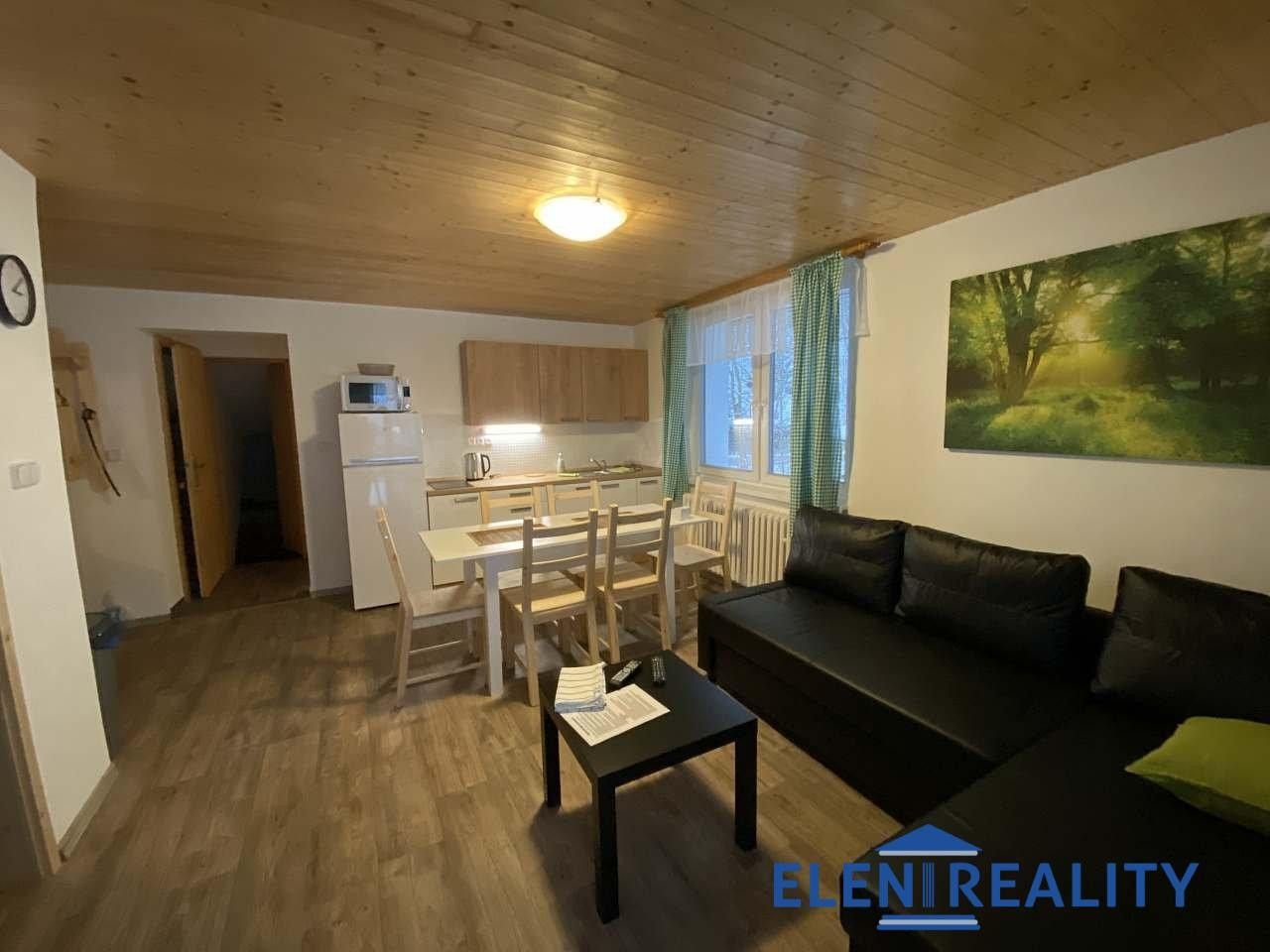 Prodej komerčního prostoru 320 m² - foto 28