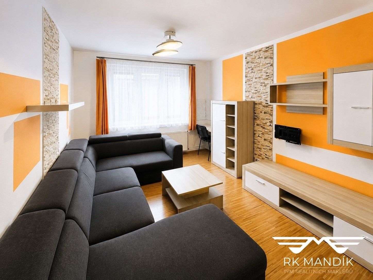 Pronájem bytu 3+1 72 m² - foto 2