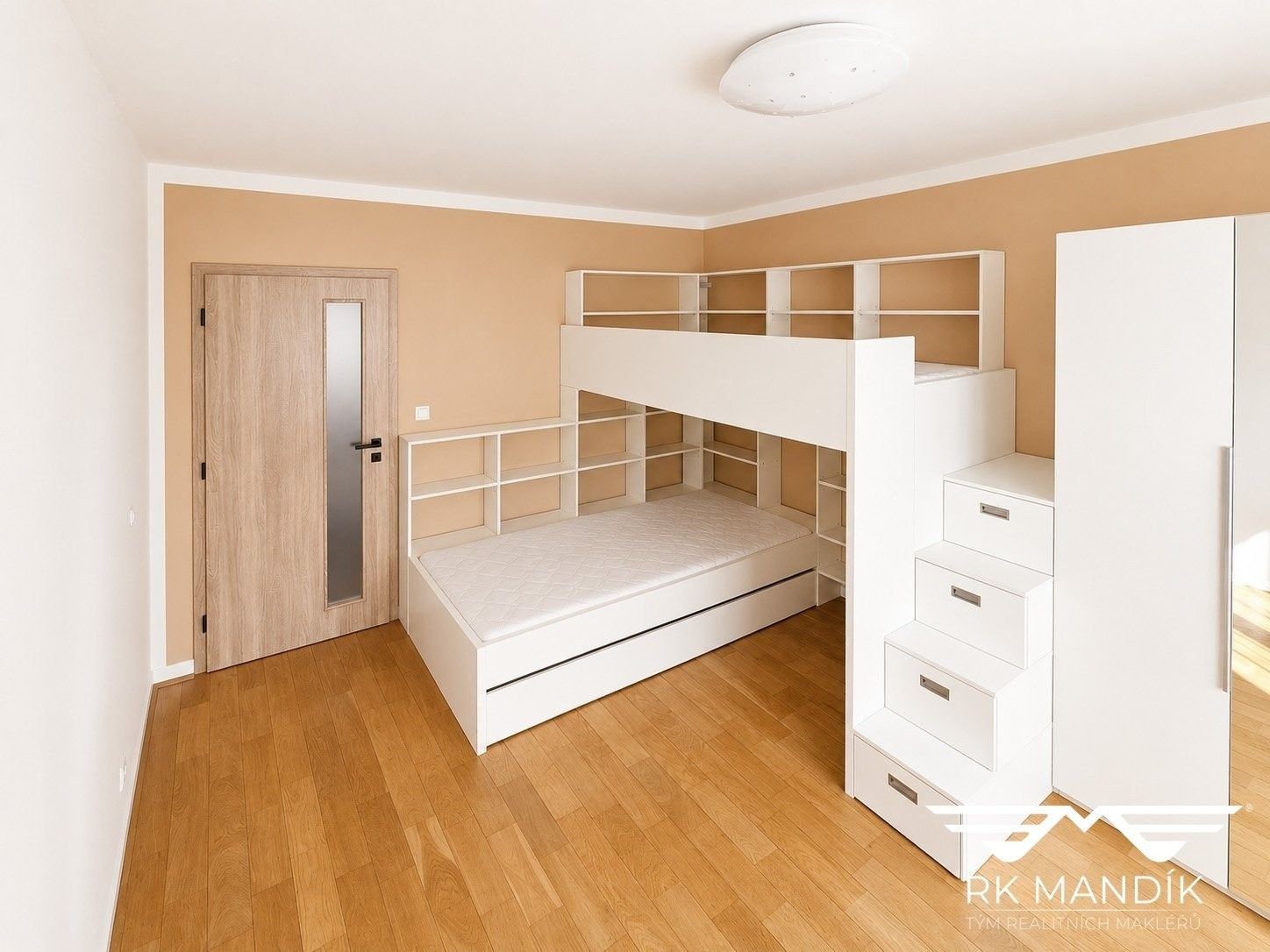 Pronájem bytu 3+1 72 m² - foto 8