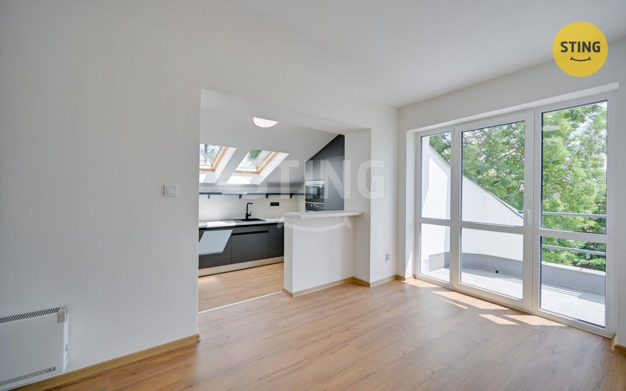 Prodej bytu 4+kk 105 m² - foto 2