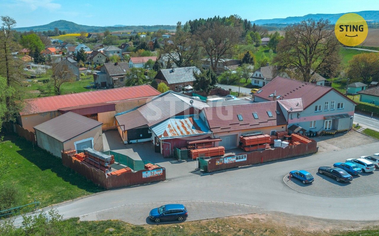Prodej nemovitosti 1952 m² - foto 3