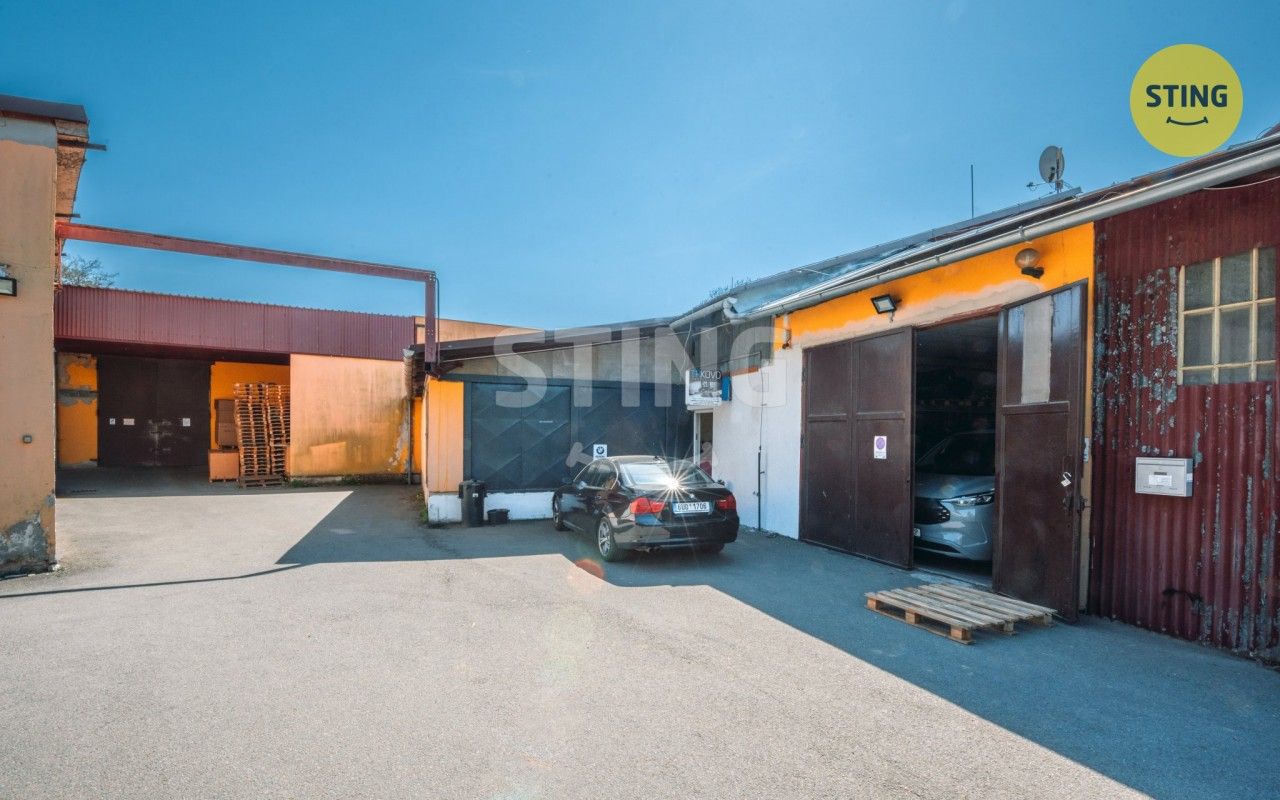 Prodej nemovitosti 1952 m² - foto 11