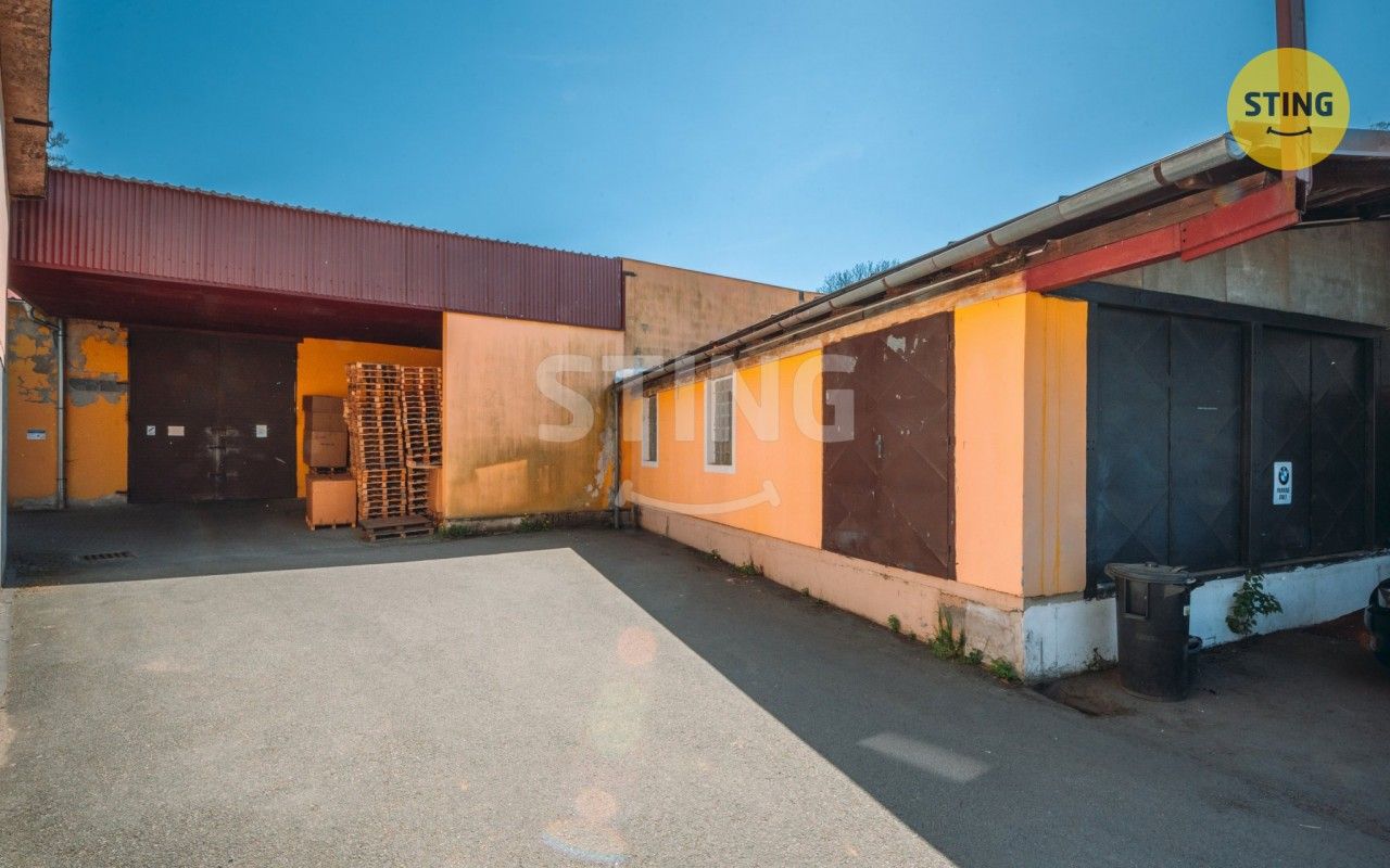 Prodej nemovitosti 1952 m² - foto 12