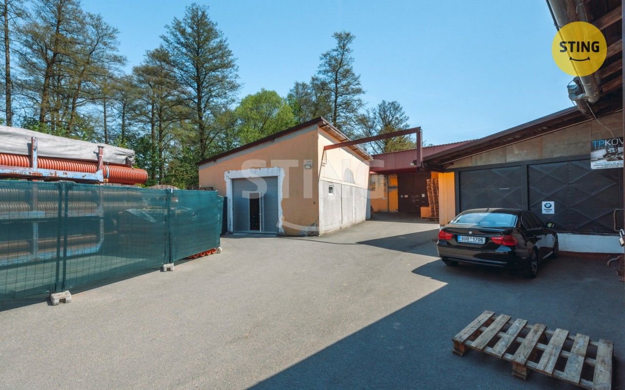 Prodej nemovitosti 1952 m² - foto 13