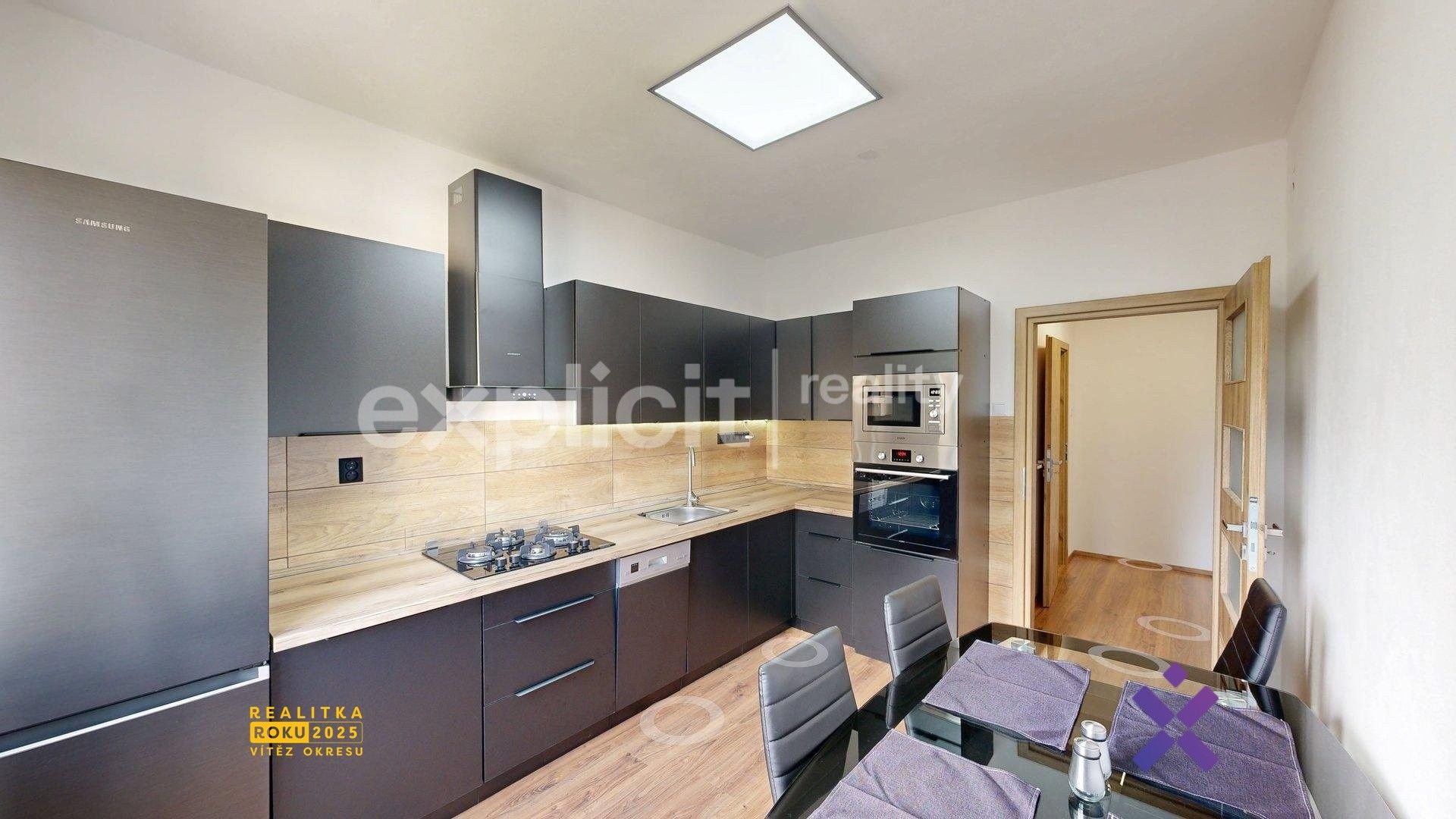 Pronájem bytu 2+1 71 m² - foto 6