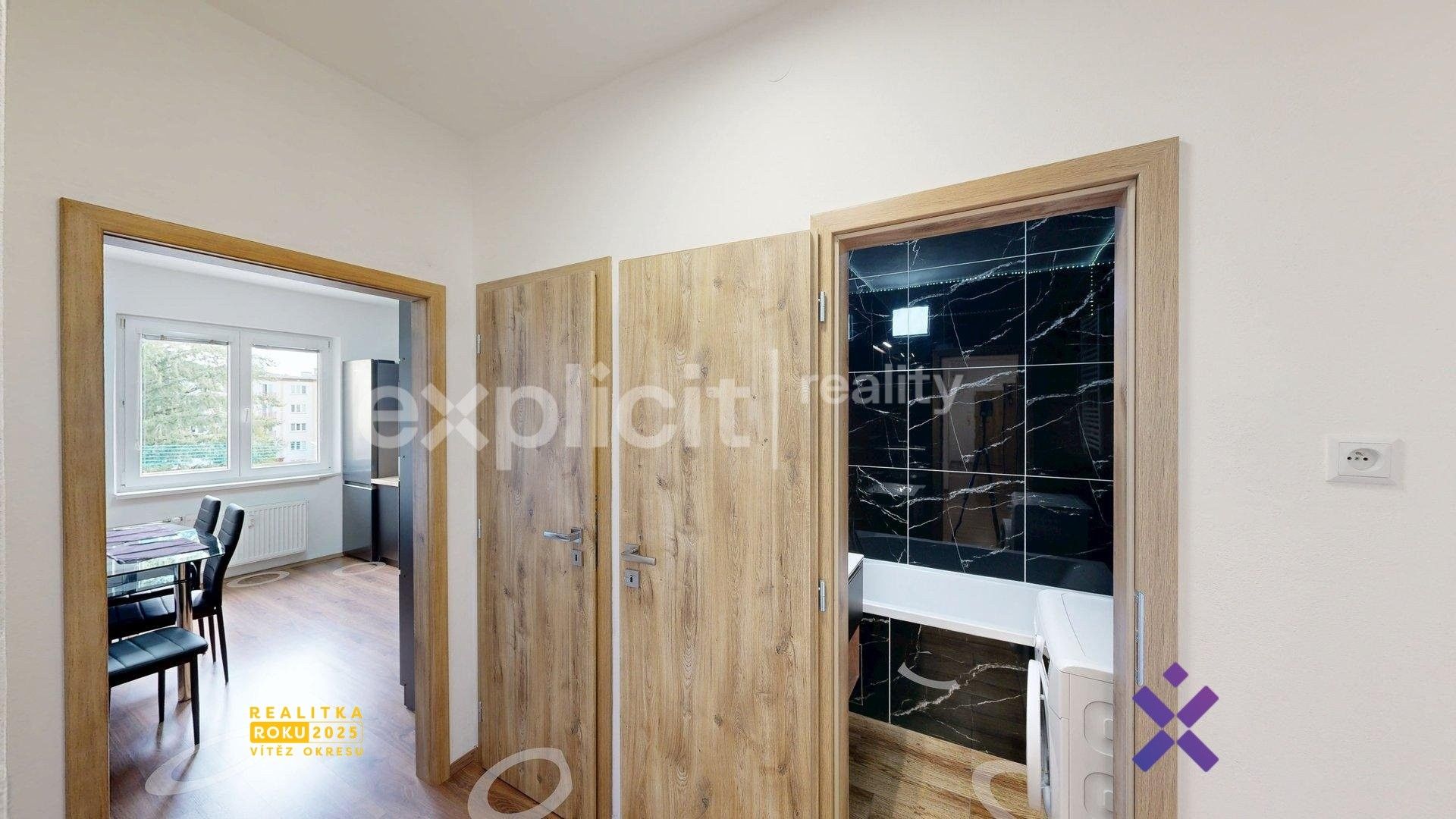 Pronájem bytu 2+1 71 m² - foto 10
