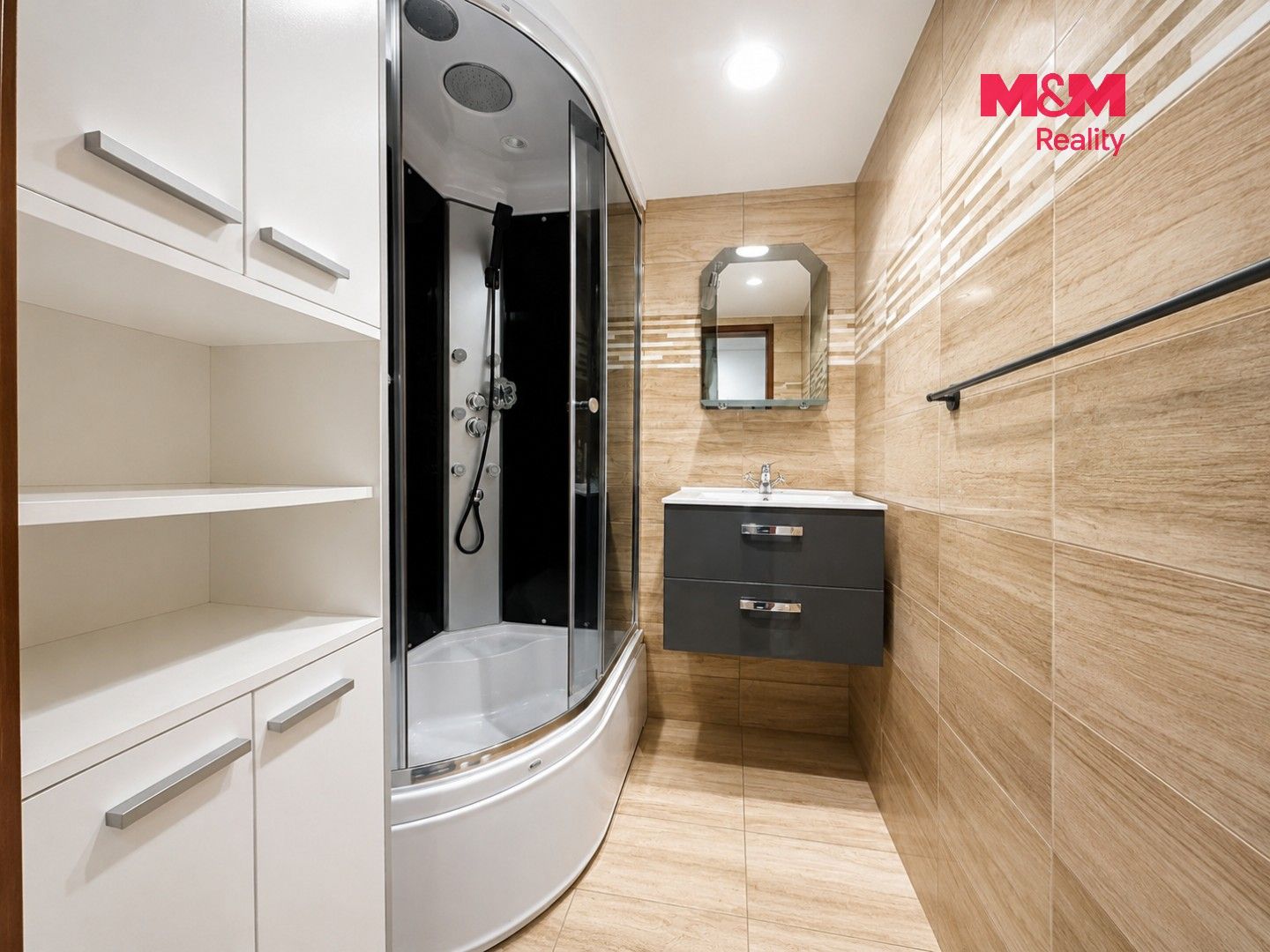 Prodej bytu 4+1 80 m² - foto 4