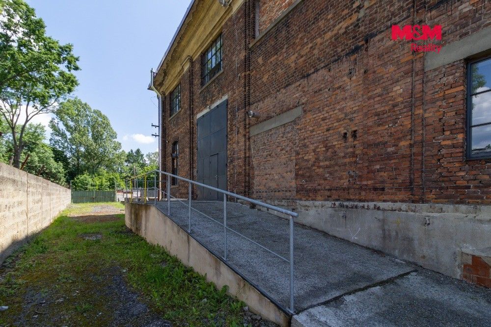 Pronájem komerčního prostoru 1500 m² - foto 4