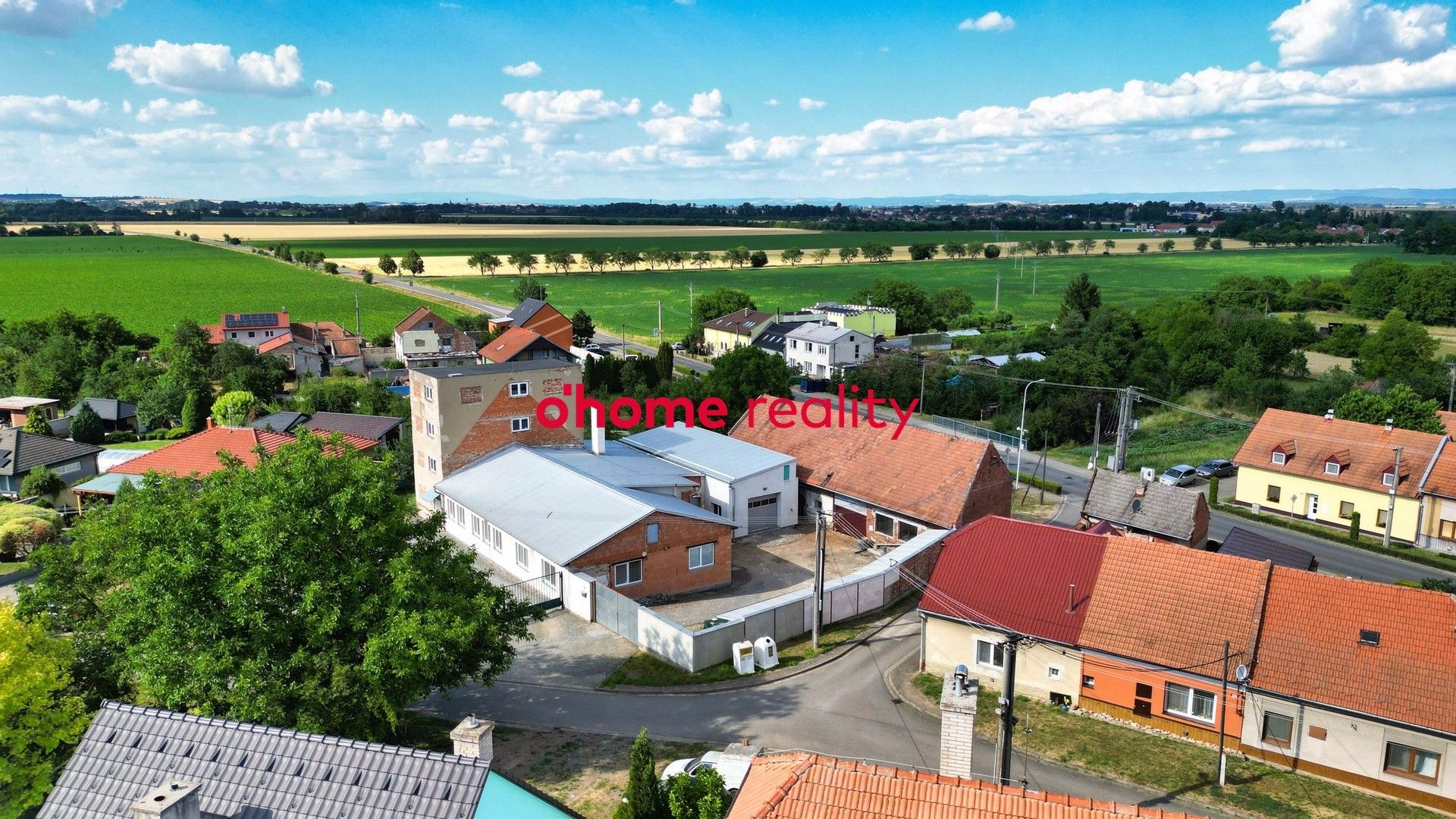 Prodej komerčního prostoru 1210 m² - foto 3