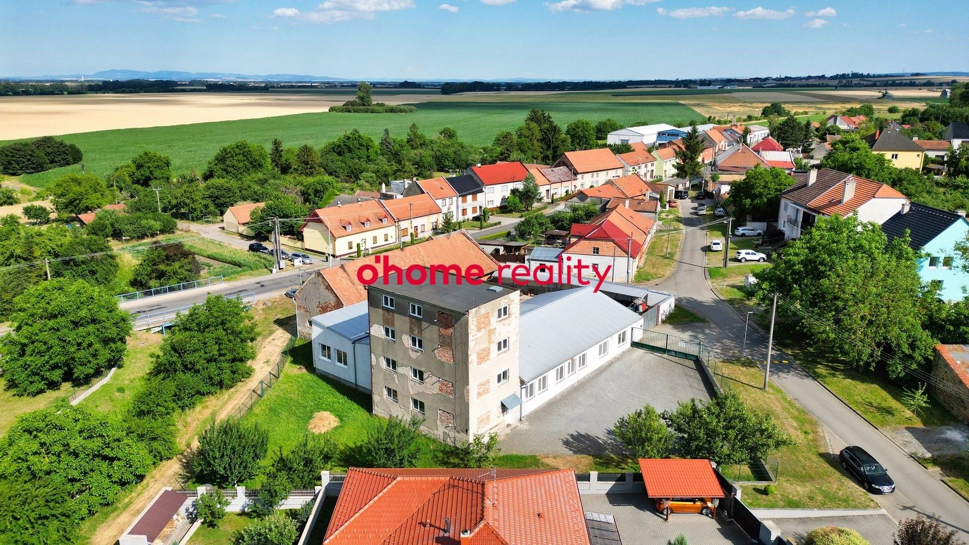 Prodej komerčního prostoru 1210 m² - foto 4