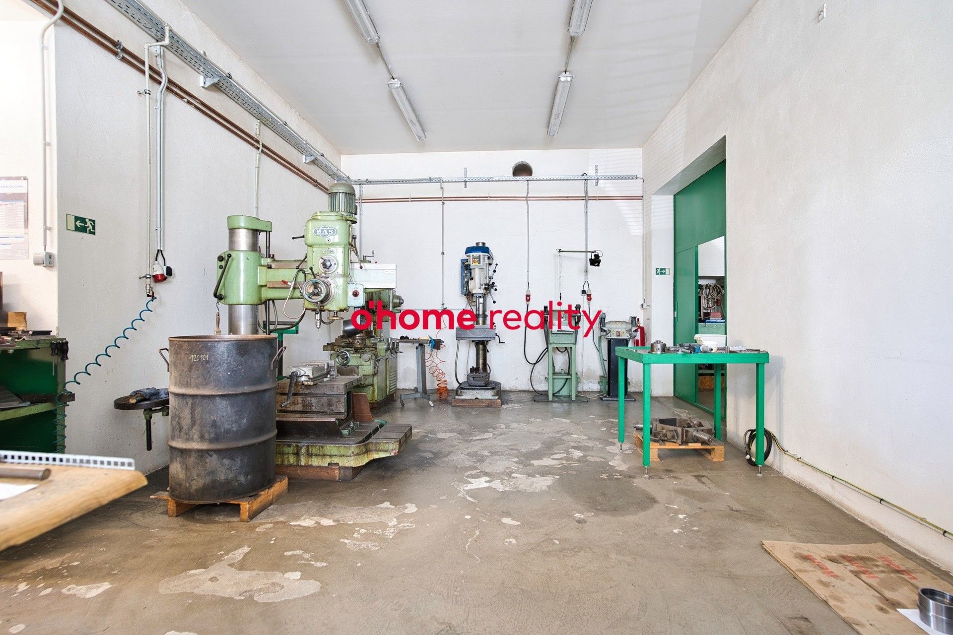 Prodej komerčního prostoru 1210 m² - foto 25