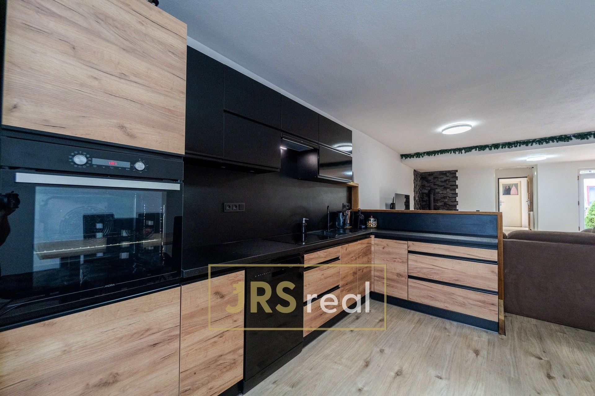 Prodej komerčního prostoru 163 m² - foto 12