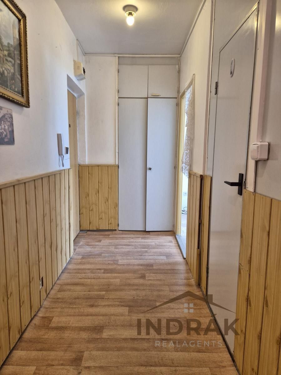 Pronájem bytu 2+1 56 m² - foto 9