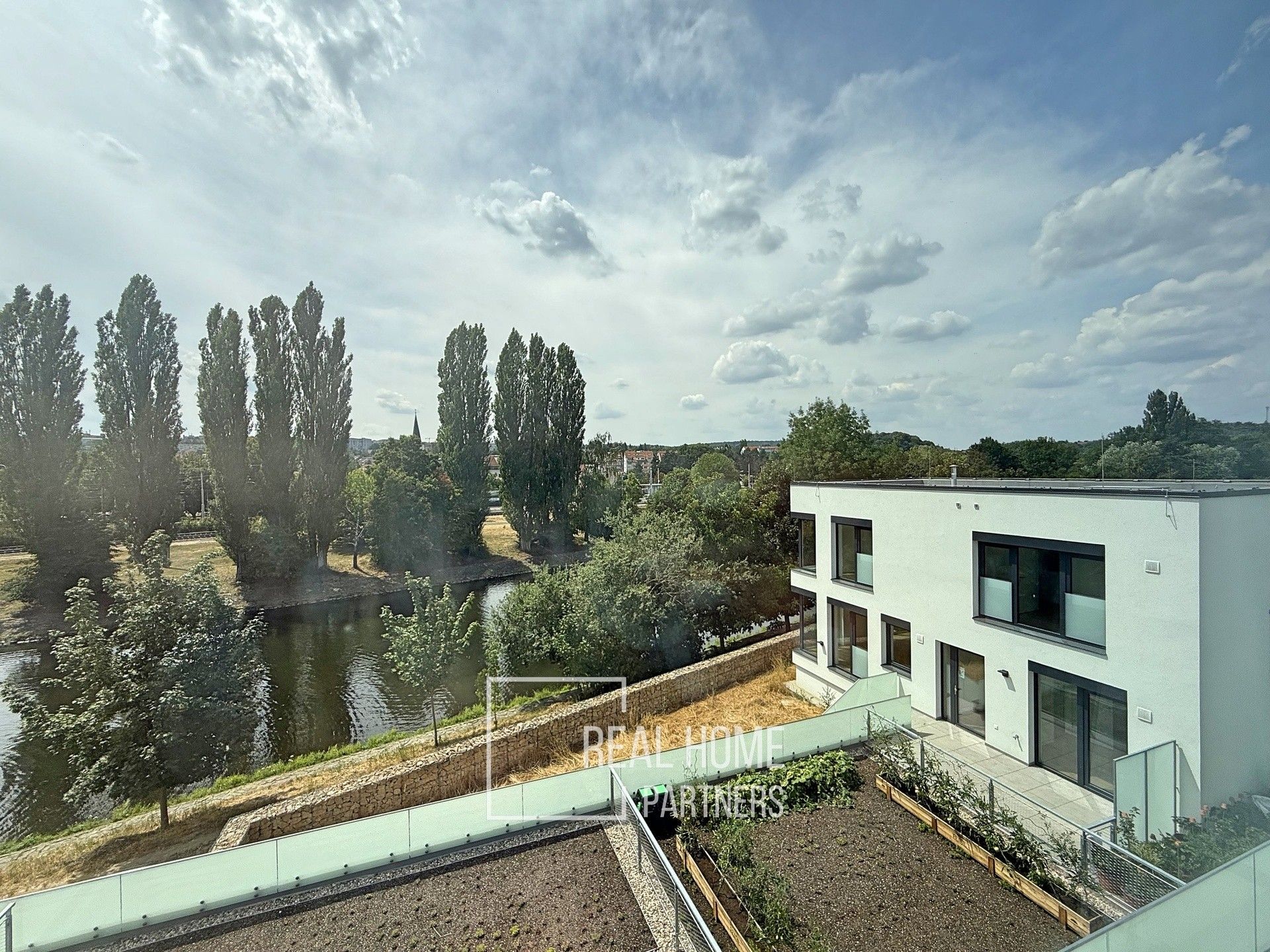 Pronájem bytu 3+kk 67 m² - foto 26
