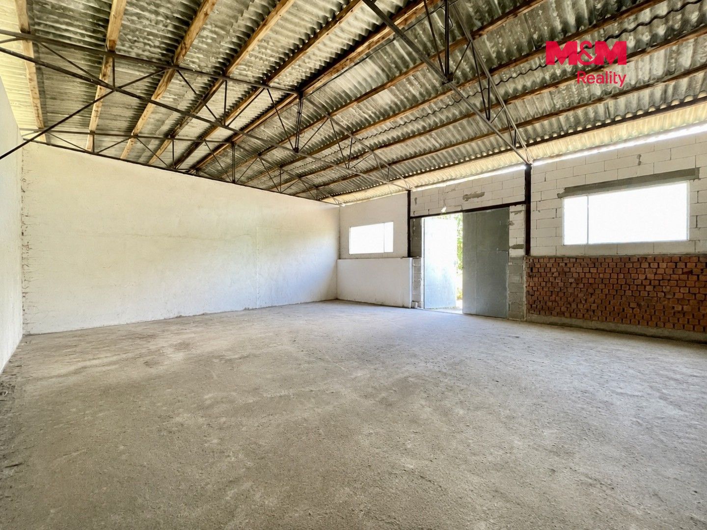 Prodej komerčního prostoru 1050 m² - foto 24