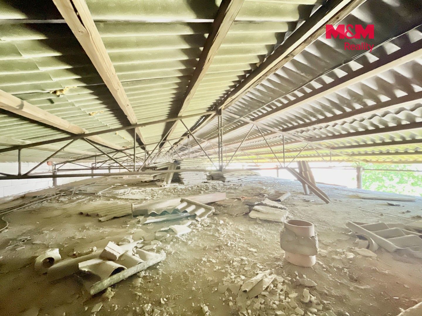 Prodej komerčního prostoru 1050 m² - foto 28