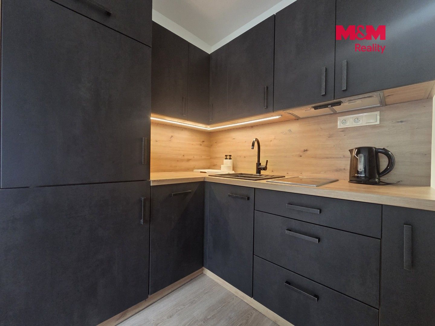 Prodej bytu 1+kk 19 m² - foto 6
