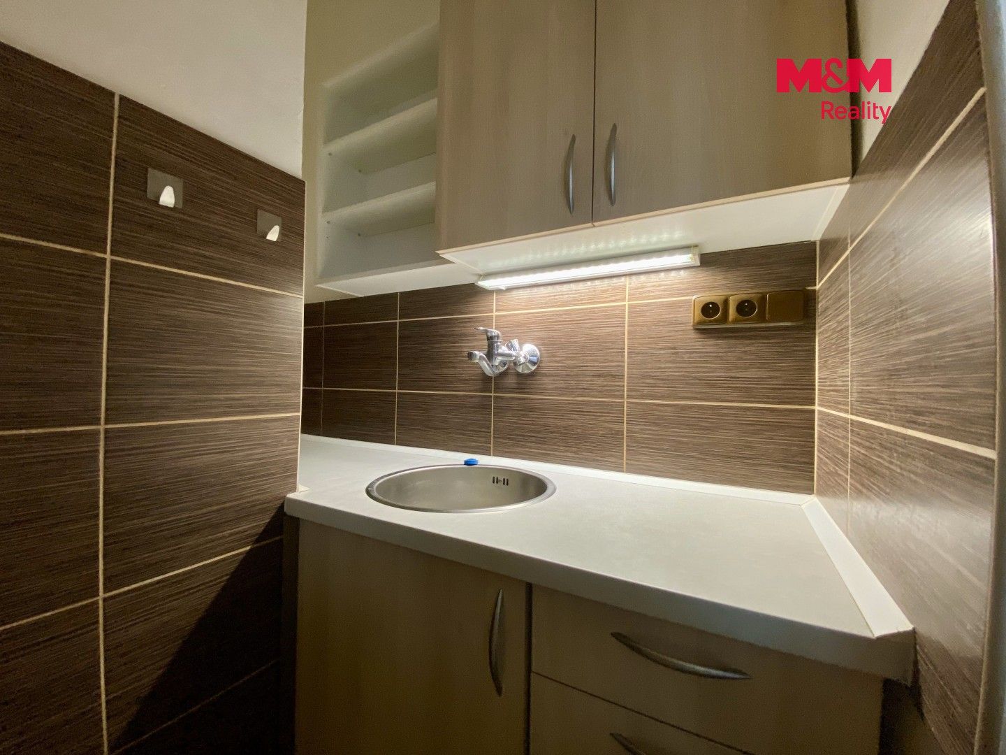 Pronájem bytu 1+kk 28 m² - foto 5