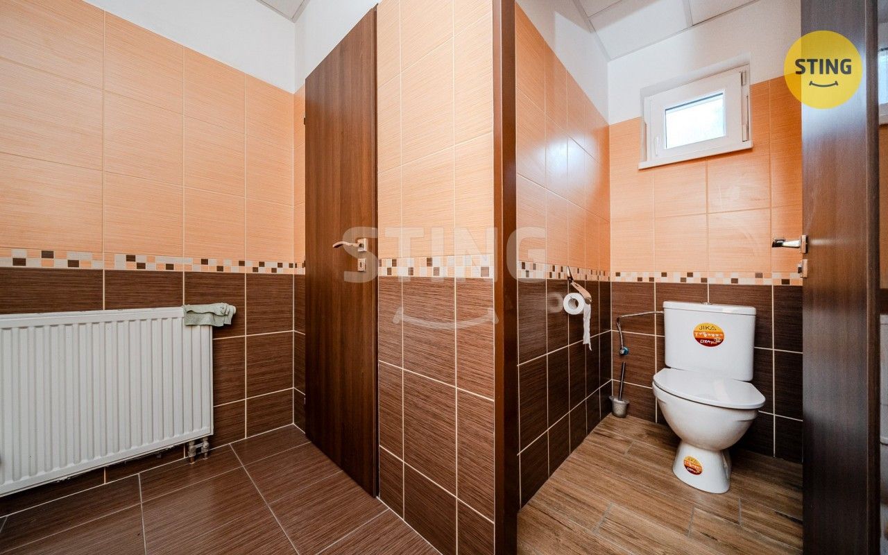Prodej komerčního prostoru 156 m² - foto 11