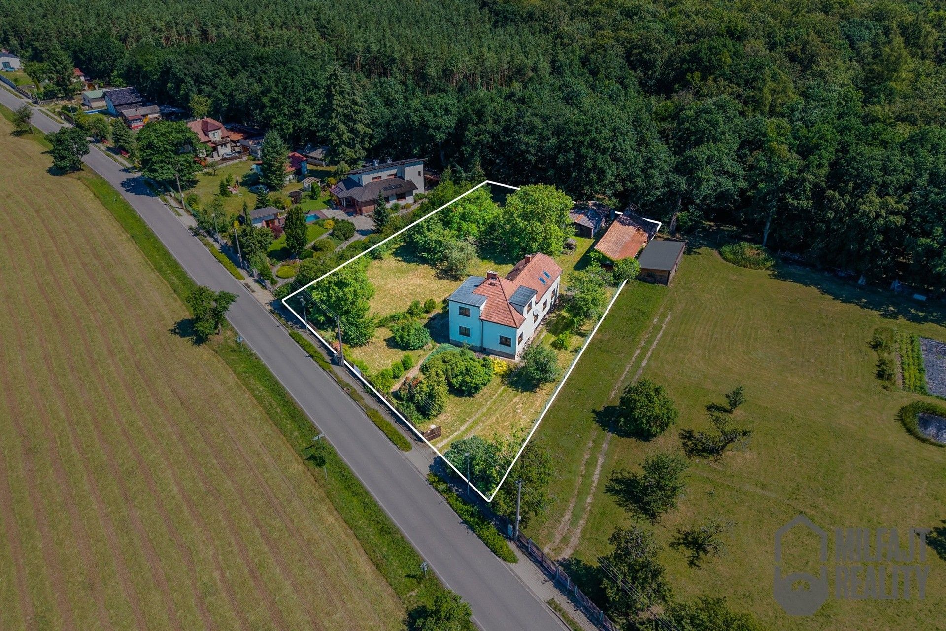 Prodej domu 260 m² - foto 1