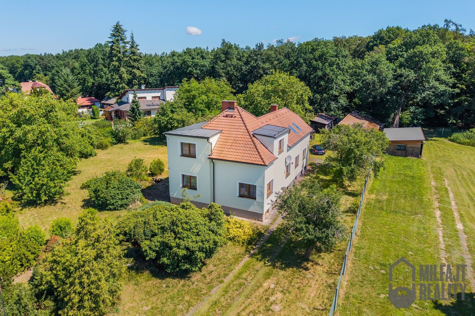 Prodej domu 260 m² - foto 2