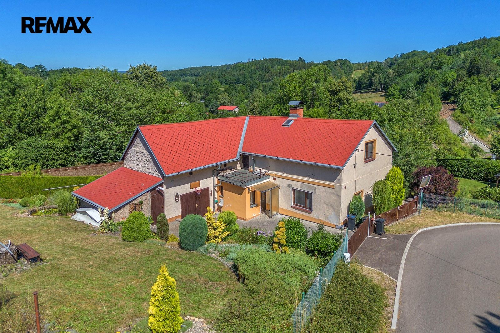 Prodej domu 232 m² - foto 1