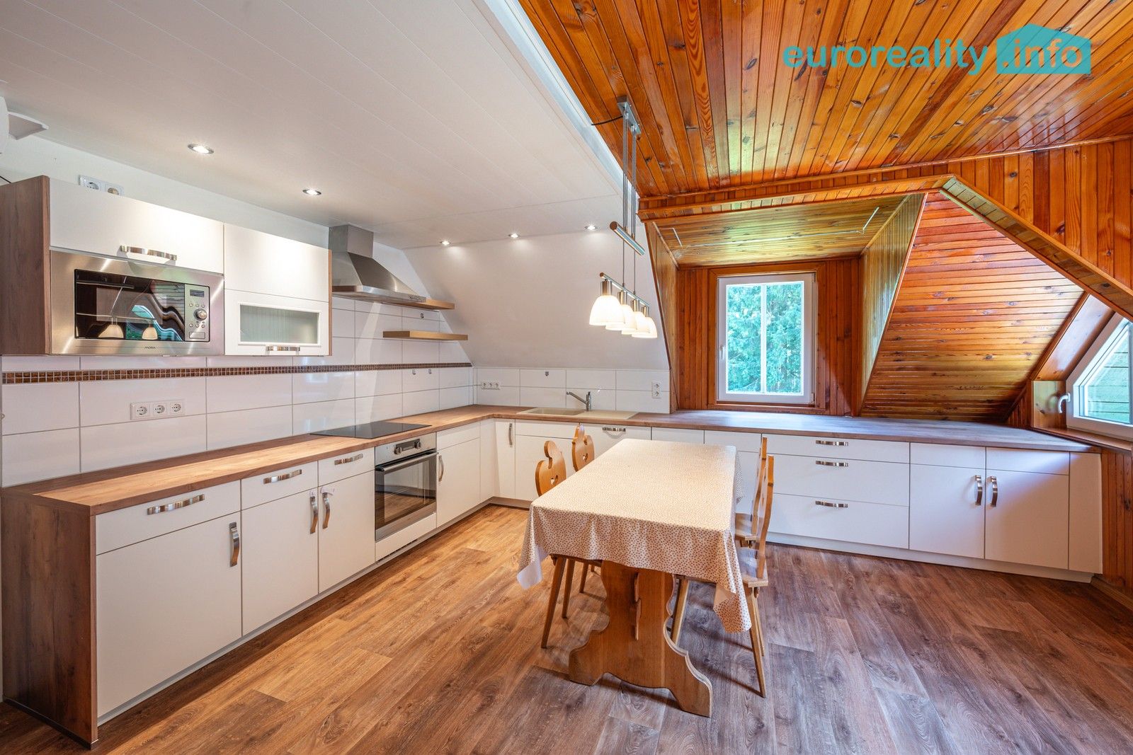Prodej pozemku 18858 m² - foto 5