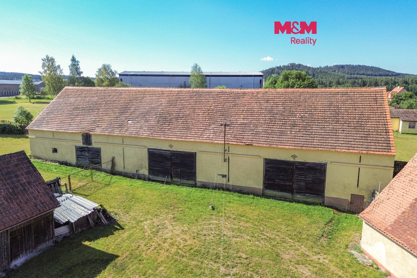 Prodej komerčního prostoru 171 m² - foto 1