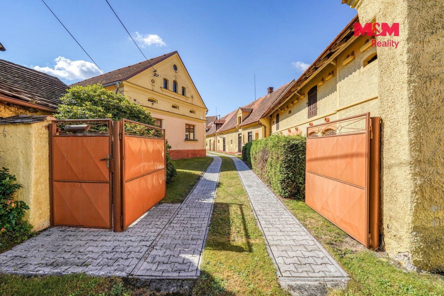 Prodej komerčního prostoru 171 m² - foto 2