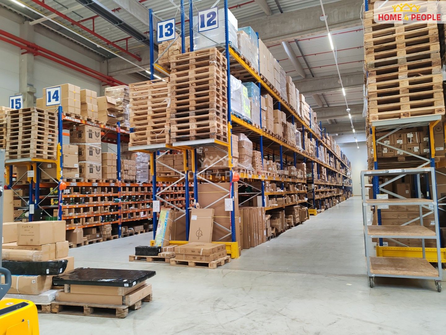 Pronájem komerčního prostoru 4400 m² - foto 8