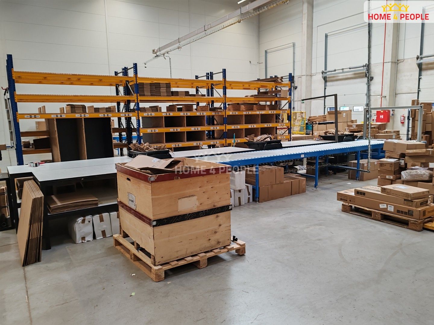 Pronájem komerčního prostoru 4400 m² - foto 6