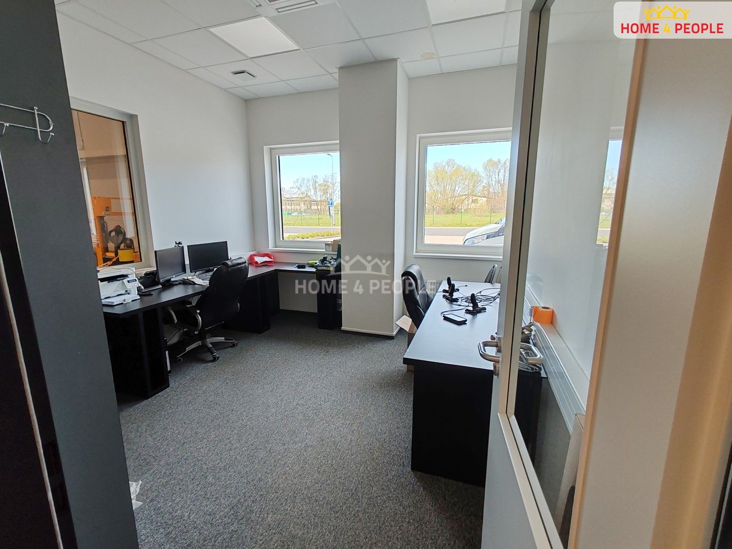 Pronájem komerčního prostoru 4400 m² - foto 10