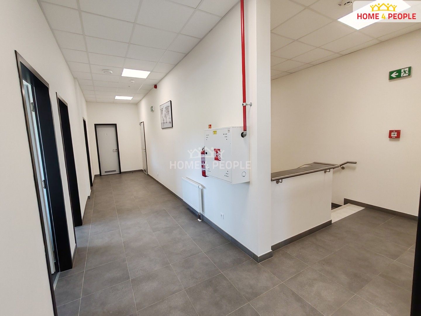 Pronájem komerčního prostoru 4400 m² - foto 26