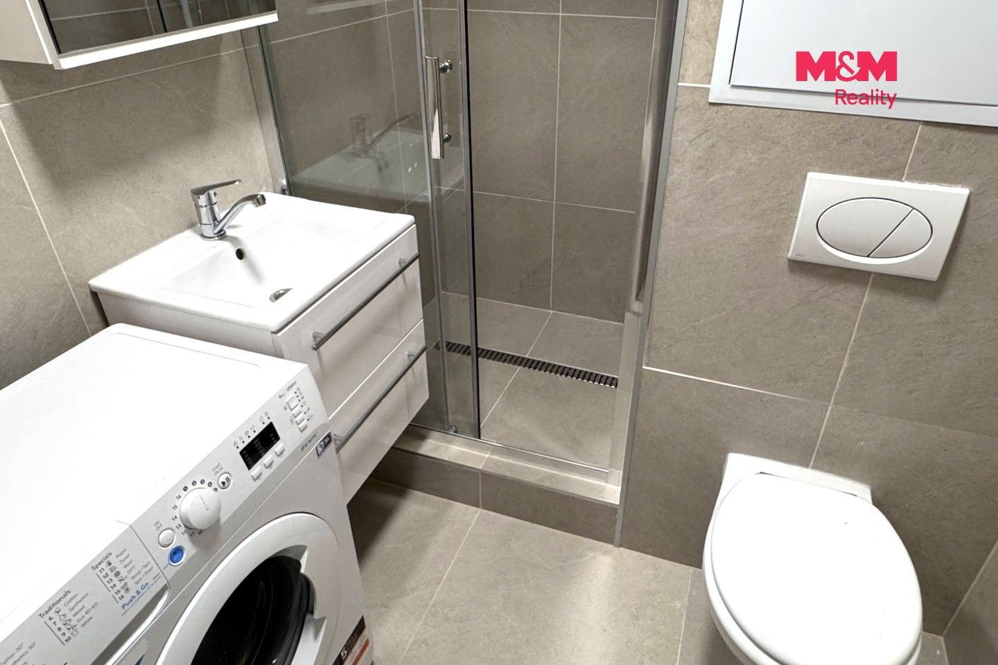 Pronájem bytu 2+kk 42 m² - foto 3