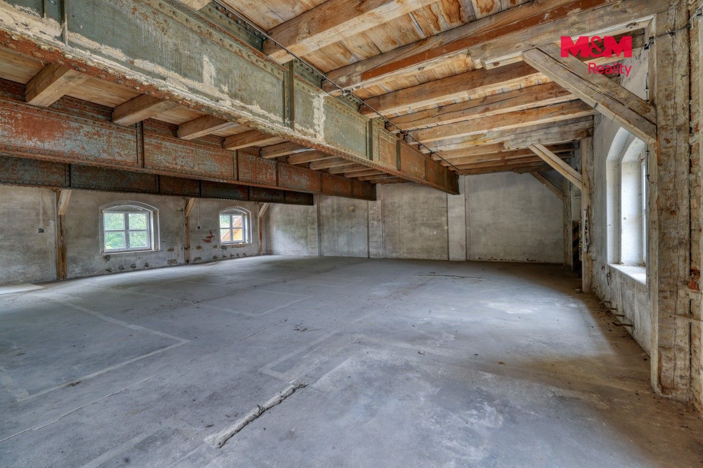Prodej komerčního prostoru 8700 m² - foto 27