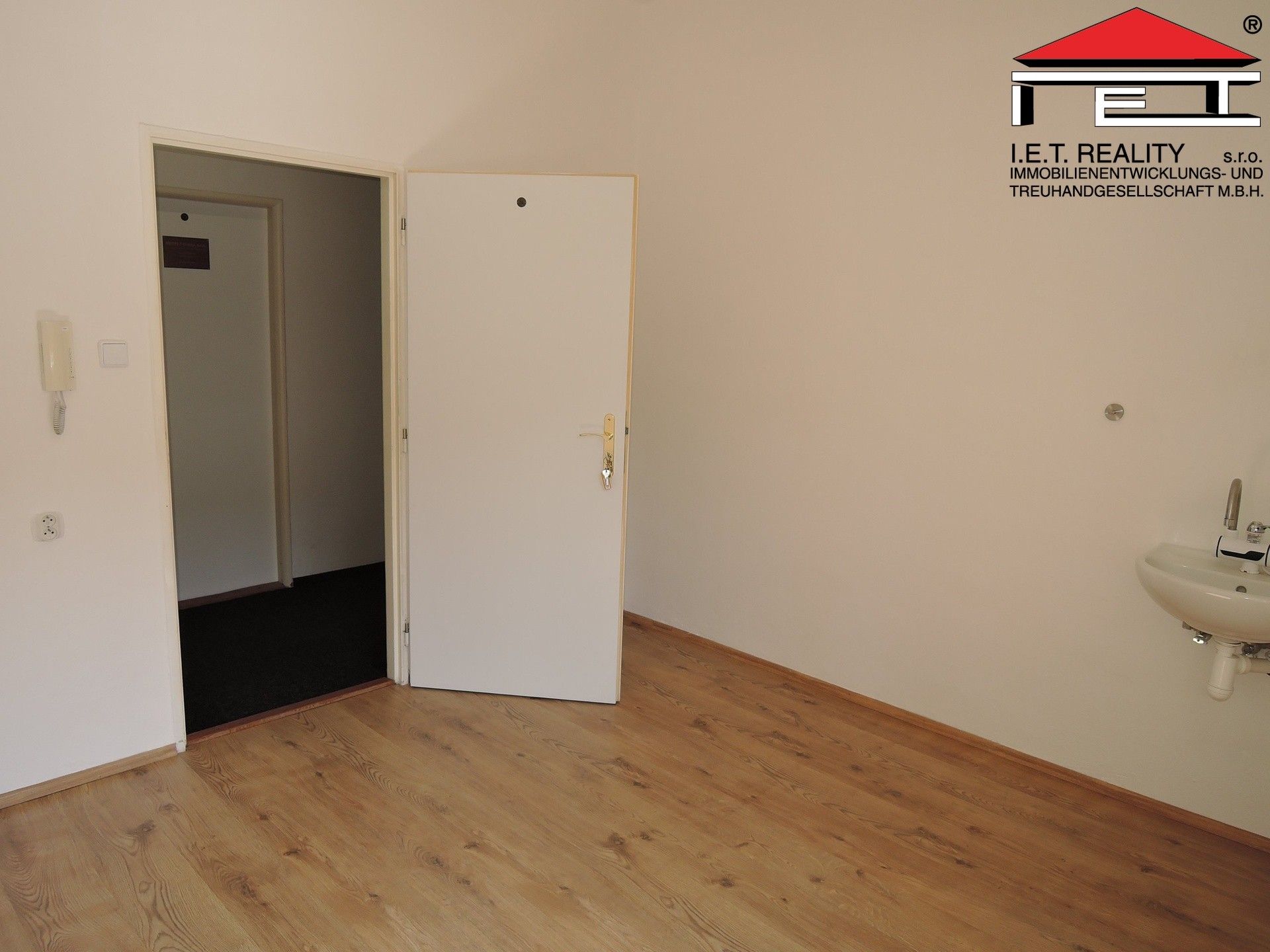 Pronájem komerčního prostoru 10 m² - foto 5