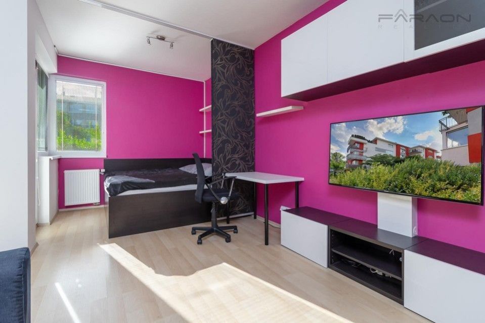 Pronájem bytu 1+kk 40 m² - foto 3