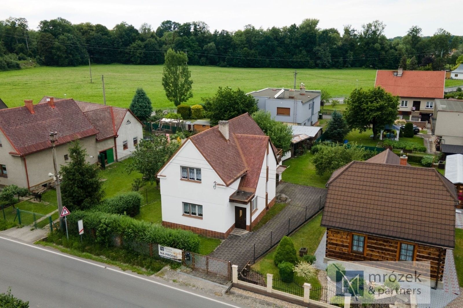 Prodej domu 120 m² - foto 1