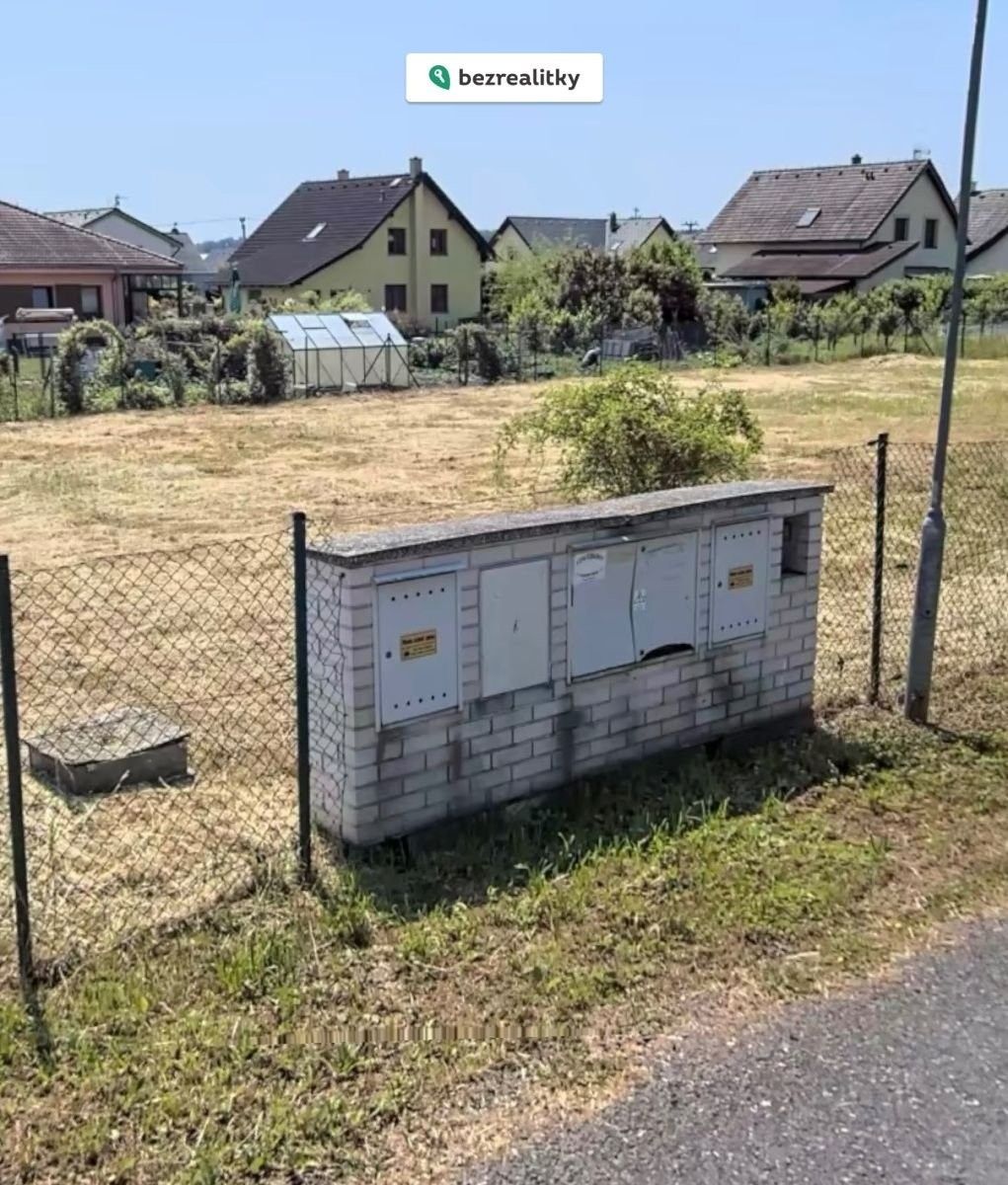 Prodej pozemku 689 m² - foto 2