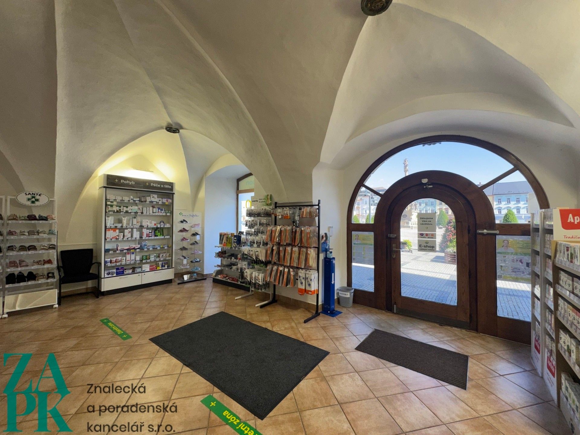 Pronájem komerčního prostoru 226 m² - foto 8