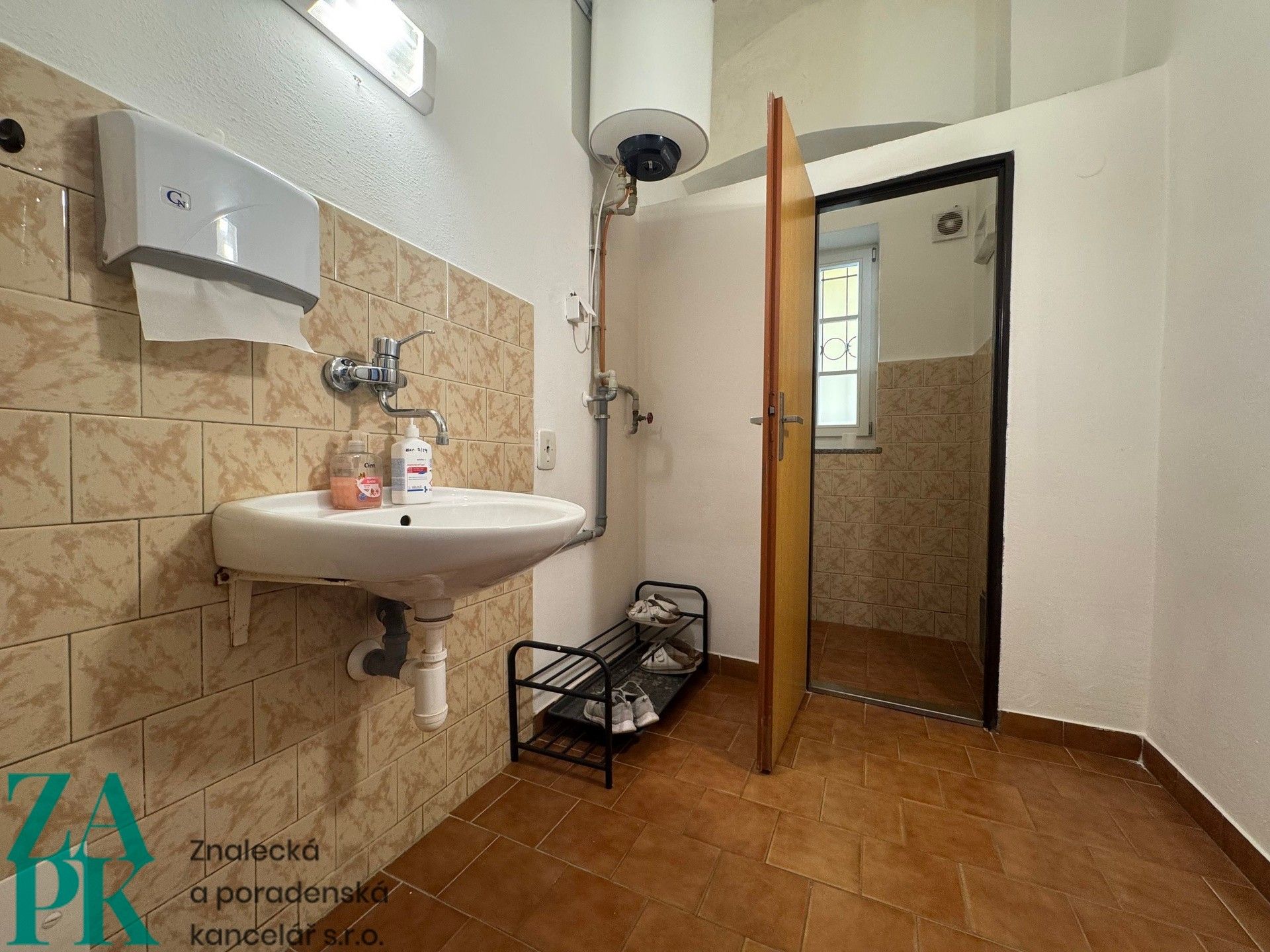 Pronájem komerčního prostoru 226 m² - foto 24