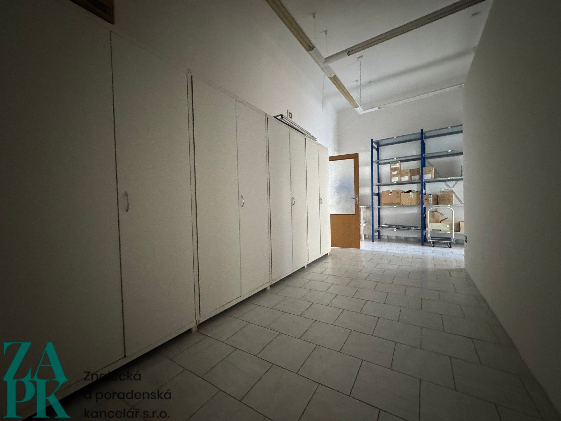 Pronájem komerčního prostoru 226 m² - foto 26